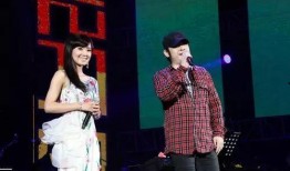 云朵爆料刀郎的搞笑视频,刀郎搞笑视频，笑料百出，欢乐无限